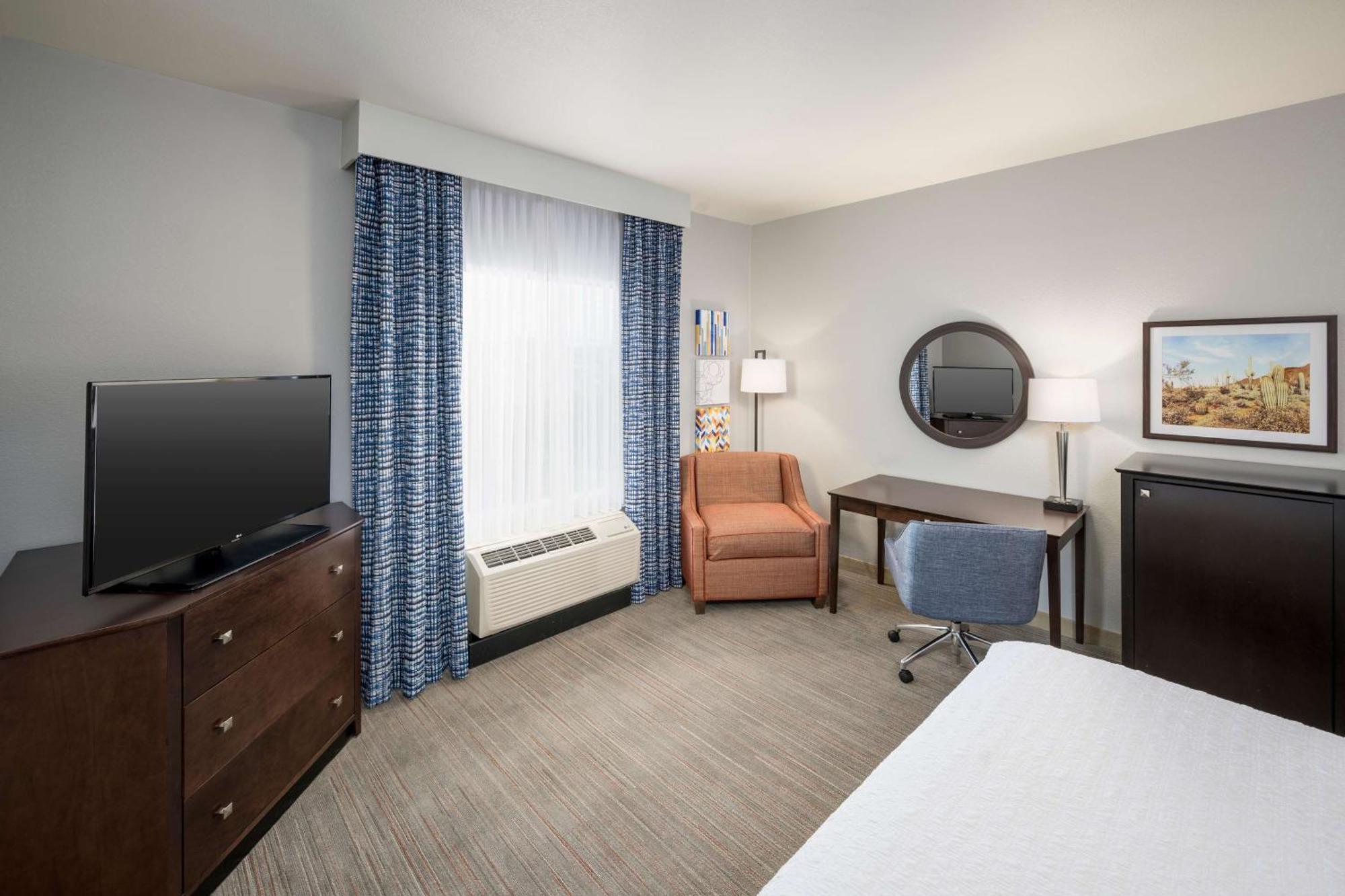 Hampton Inn & Suites Phoenix North/Happy Valley Exterior photo